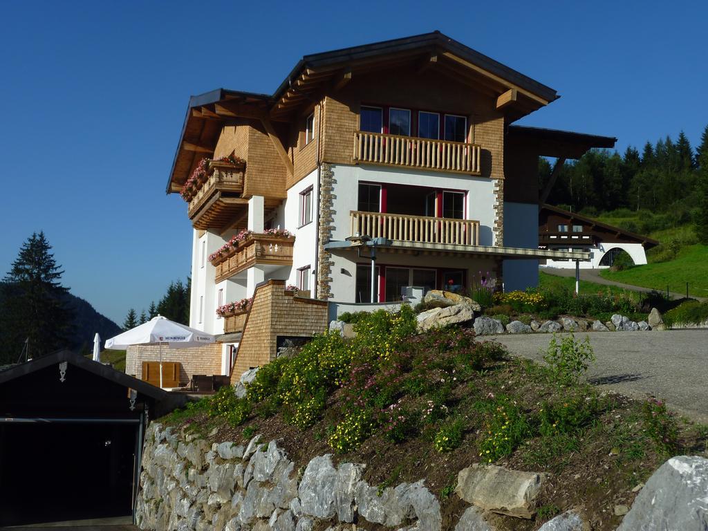 Ferien-Schloessle Michaela Apartment Riezlern Exterior foto