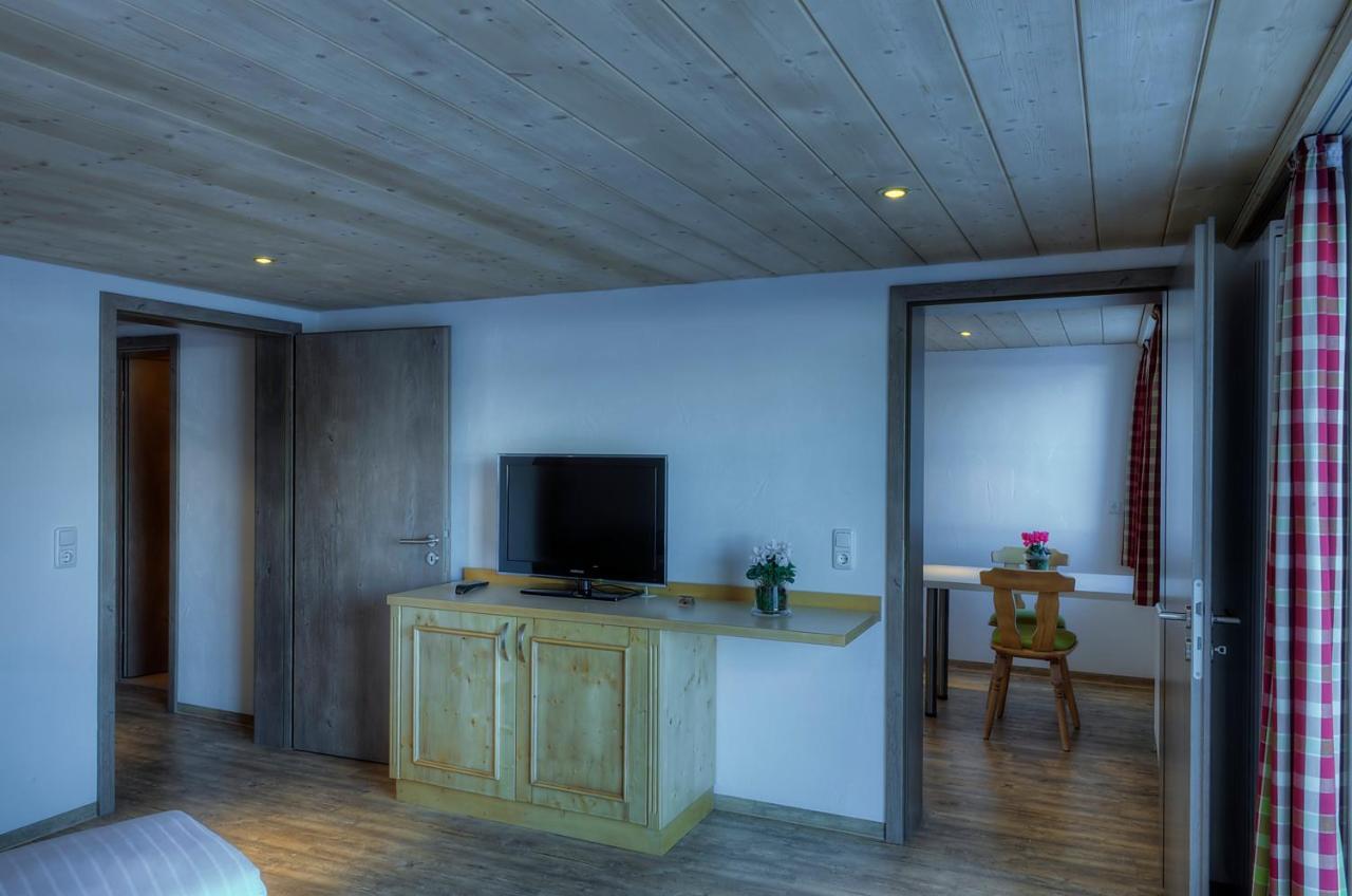 Ferien-Schloessle Michaela Apartment Riezlern Cameră foto